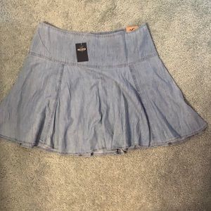 Brand new size 5 Hollister denim pattered skirt